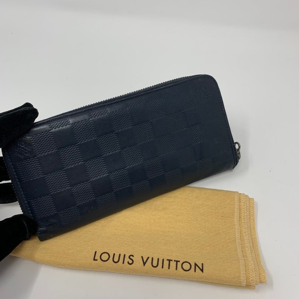 Louis Vuitton Zippy Wallet - Picture 2 of 12